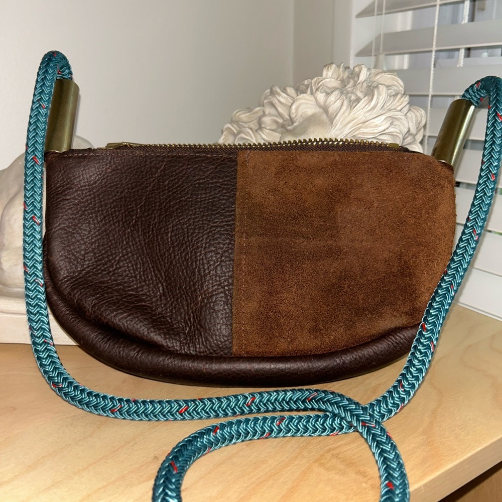 Wildwood Oyster Co. Brown Leather Crossbody